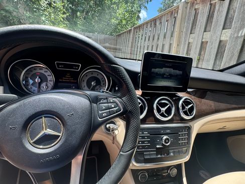Used 2016 Mercedes-Benz CLA 250 image 20