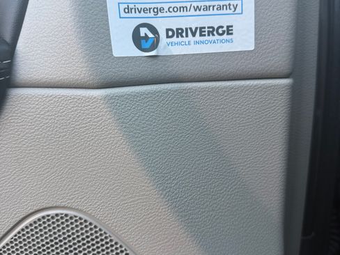 Used 2019 Dodge Grand Caravan SXT image 25