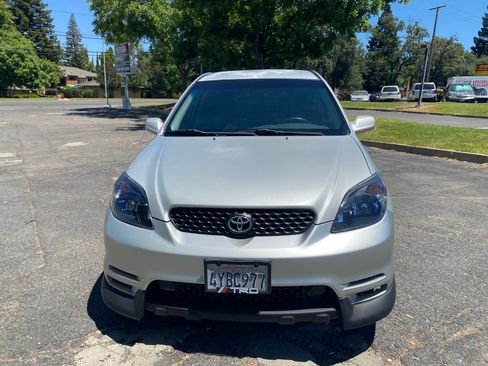 Used 2003 Toyota Matrix XRS FWD image 2