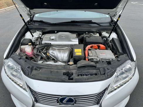 Used 2013 Lexus ES 300h w/ Premium Pkg image 11