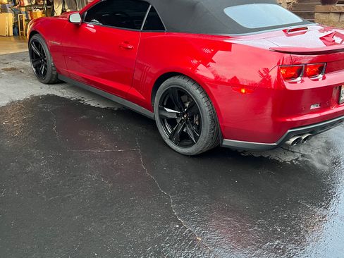 Used 2013 Chevrolet Camaro ZL1 RWD image 4