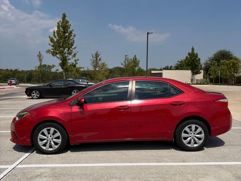 Used 2016 Toyota Corolla LE FWD image 6