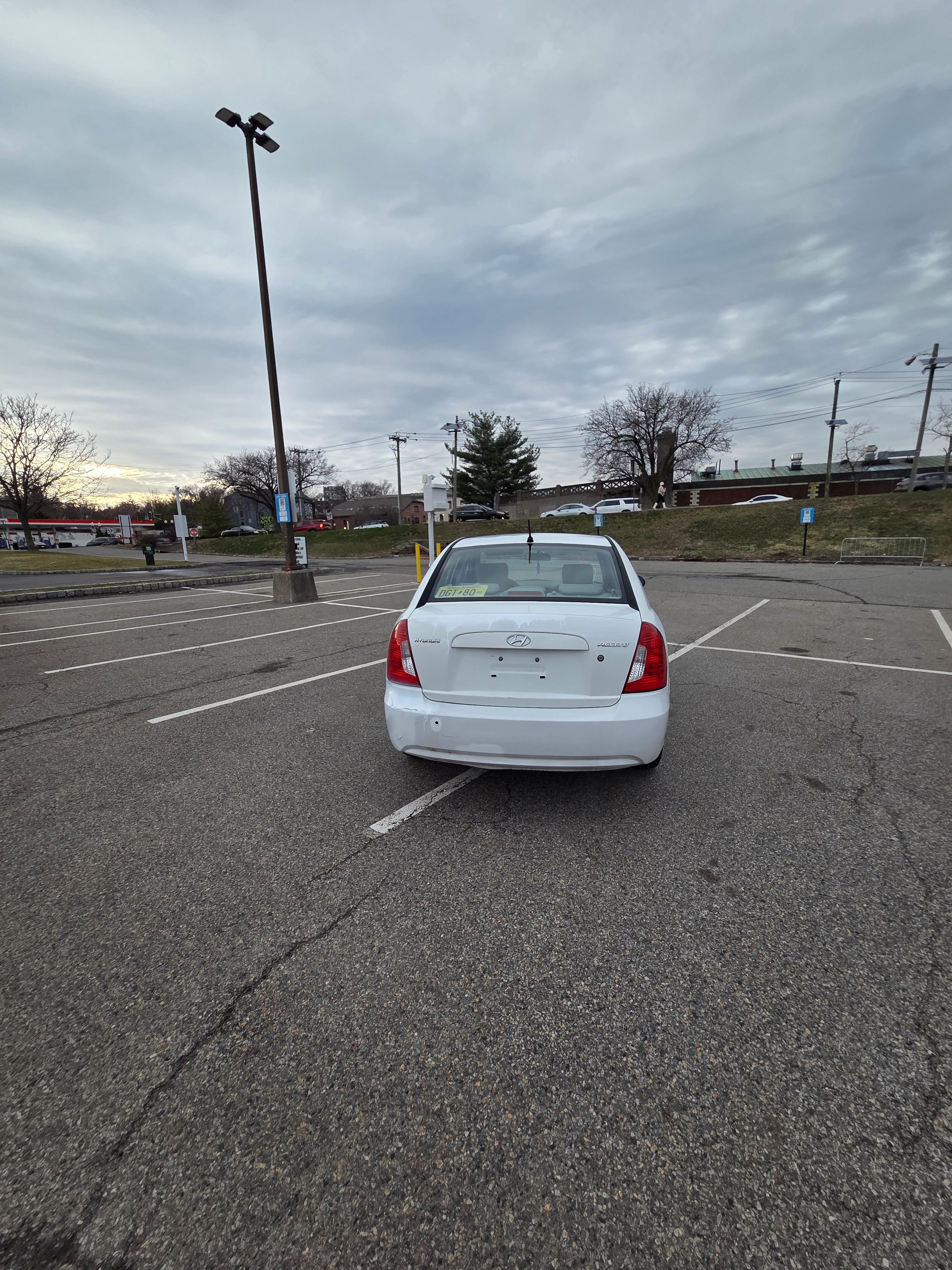 Used 2009 Hyundai Accent GLS FWD image 14