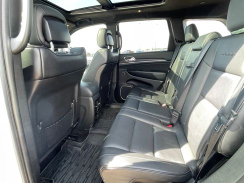 Used 2016 Jeep Grand Cherokee Summit AWD/4WD image 27