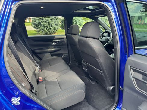 Used 2025 Honda CR-V Sport image 12