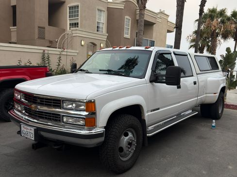 Used 1997 Chevrolet Silverado 3500 4x4 Crew Cab w/ Preferred Equipment Group 2 image 1
