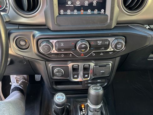 Used 2021 Jeep Wrangler Sport w/ Safety Group image 14