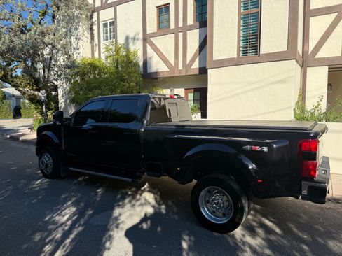 Used 2023 Ford F450 Lariat image 14