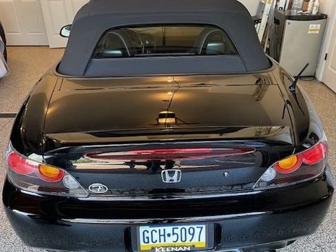 Used 2005 Honda S2000 image 2