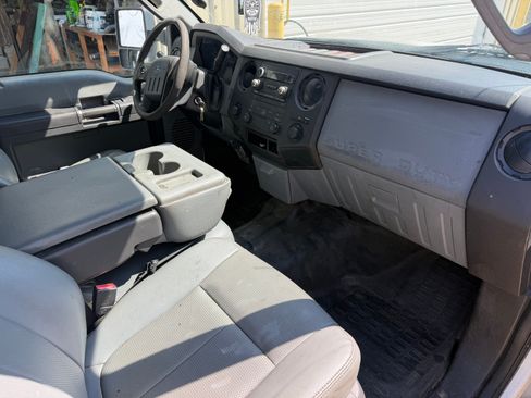 Used 2013 Ford F250 XL w/ PWR Equipment Group image 10