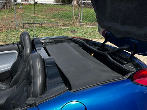 Used 2006 Pontiac Solstice Convertible w/ Premium Package image 12