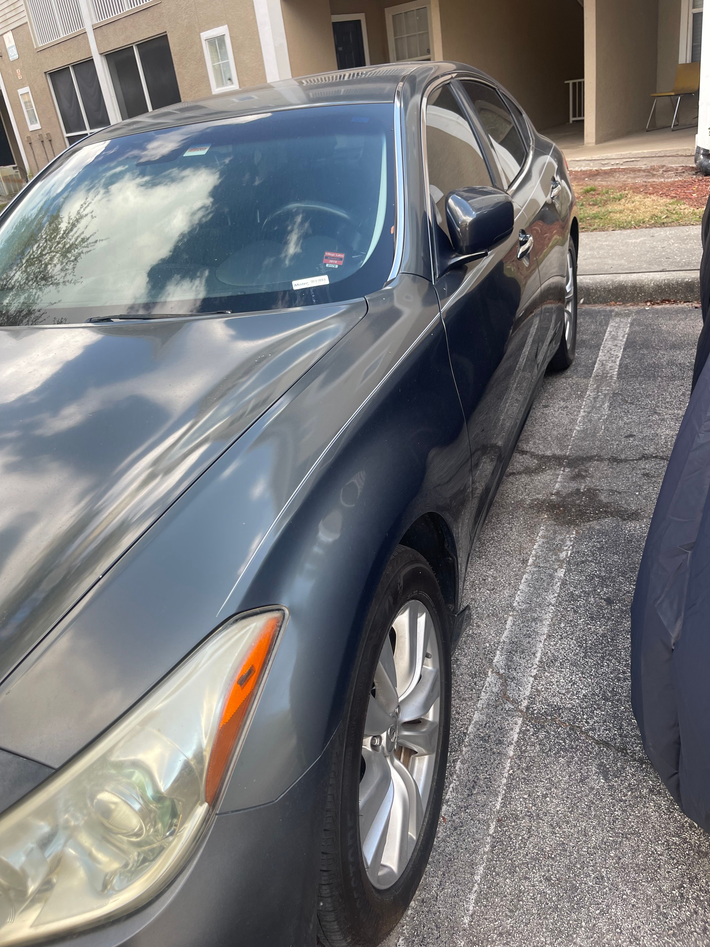 Used 2011 INFINITI M37 w/ Premium Pkg RWD image 5
