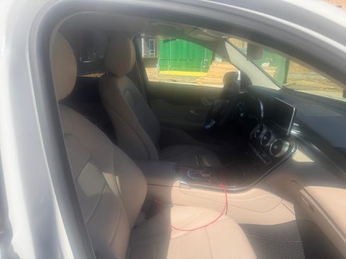 Used 2019 Mercedes-Benz GLC 300 4MATIC image 13