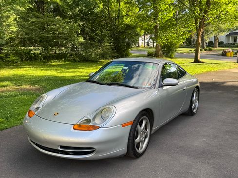 Used 1999 Porsche 911 Carrera 4 AWD/4WD image 11