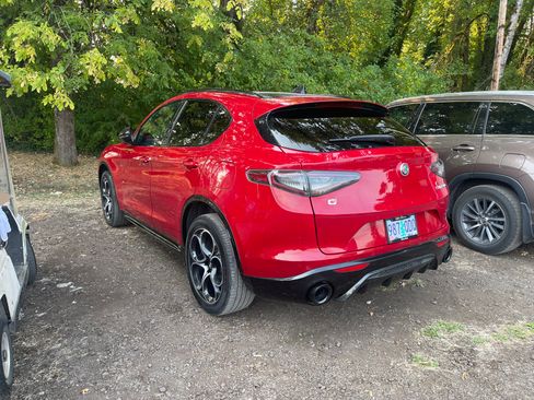 Used 2024 Alfa Romeo Stelvio Veloce AWD/4WD image 2