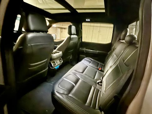 Used 2022 Ford F150 XLT w/ Equipment Group 302A High image 10