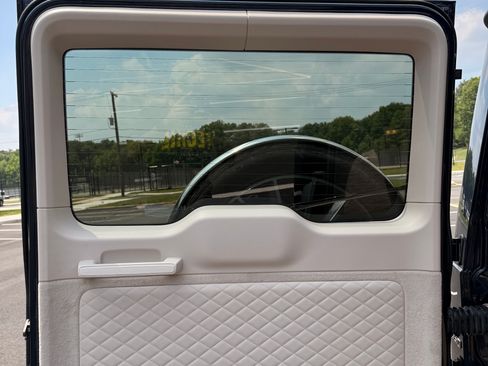 Used 2021 Mercedes-Benz G 550 image 15