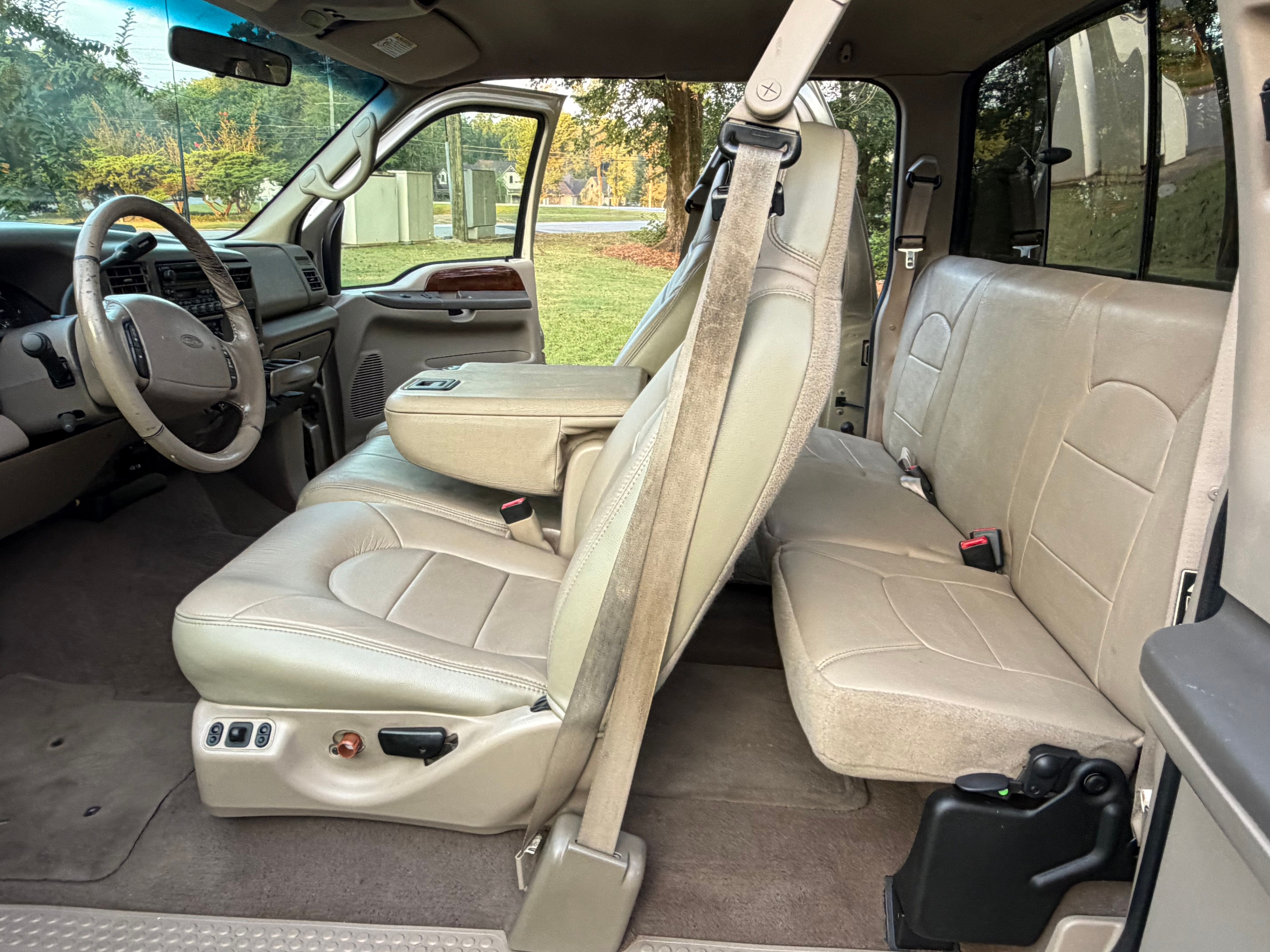 Used 2000 Ford F250 2WD SuperCab Super Duty image 10
