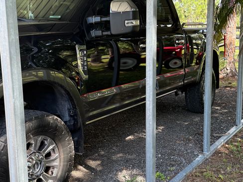 Used 2019 Ford F350 Lariat w/ Lariat Ultimate Package image 4