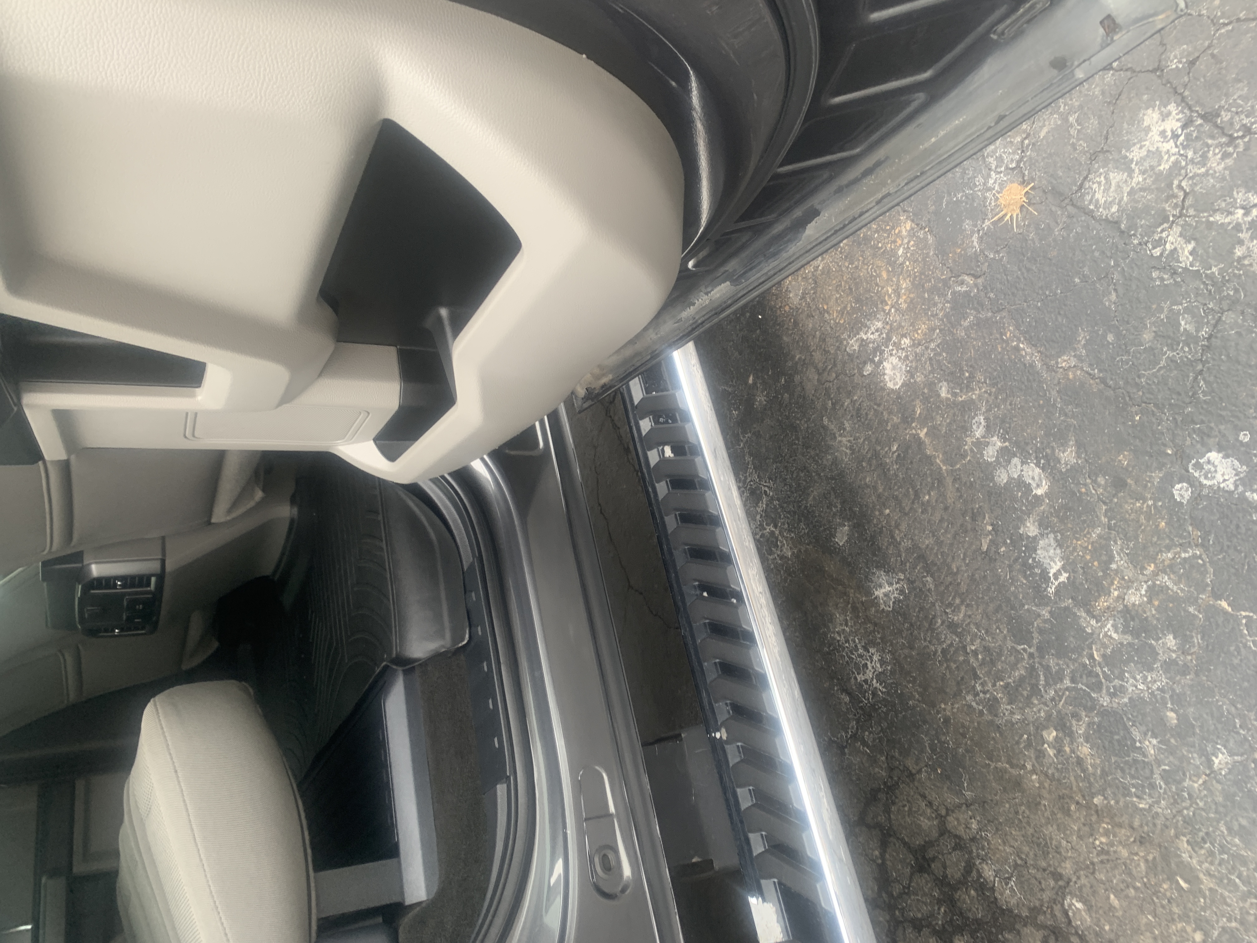 Used 2017 Ford F350 XLT AWD/4WD image 4