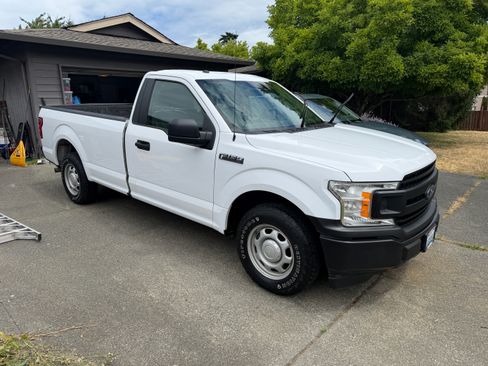 Used 2018 Ford F150 XL w/ Equipment Group 101A Mid RWD image 1