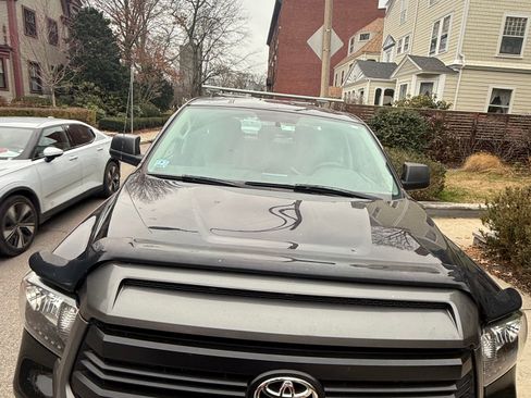 Used 2014 Toyota Tundra SR image 2