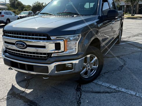 Used 2018 Ford F150 XLT w/ Equipment Group 302A Luxury AWD/4WD image 4