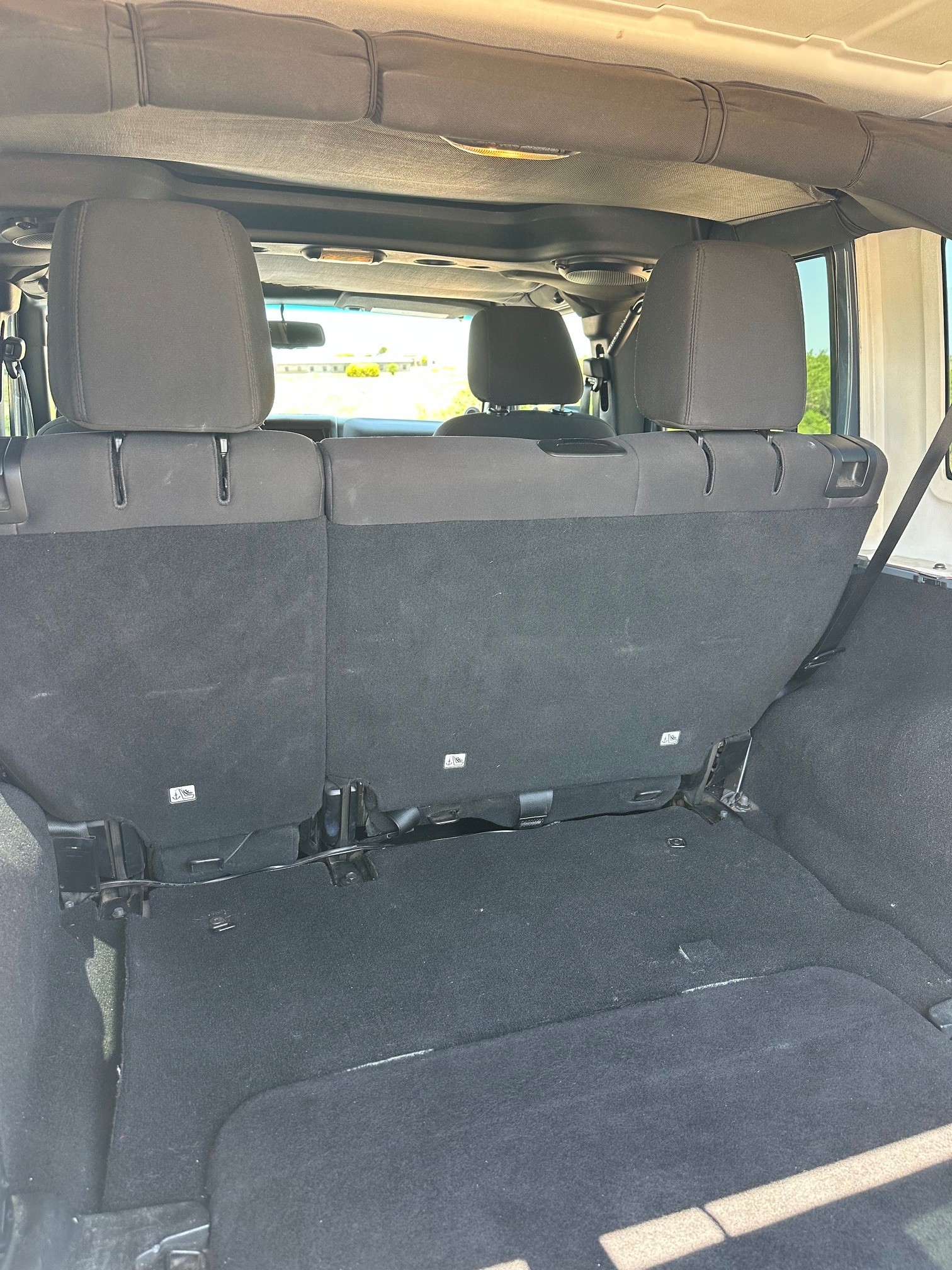Used 2014 Jeep Wrangler Unlimited Sport w/ Quick Order Package 24S AWD/4WD image 21