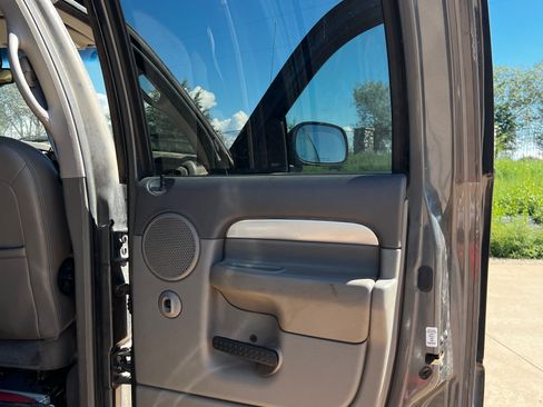Used 2004 Dodge Ram 2500 Truck SLT w/ Trailer Tow Group image 6