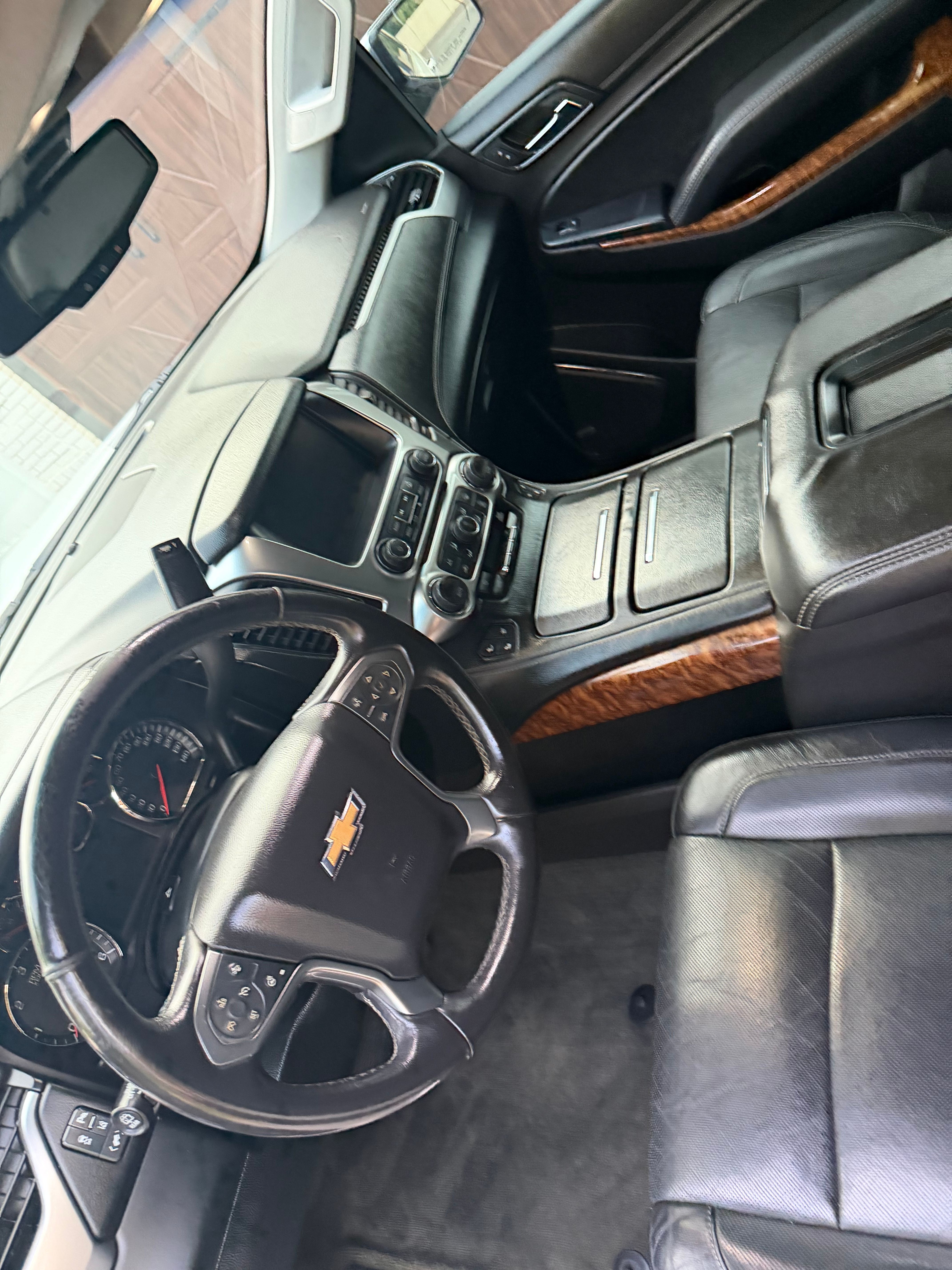 Used 2015 Chevrolet Tahoe LTZ RWD image 15