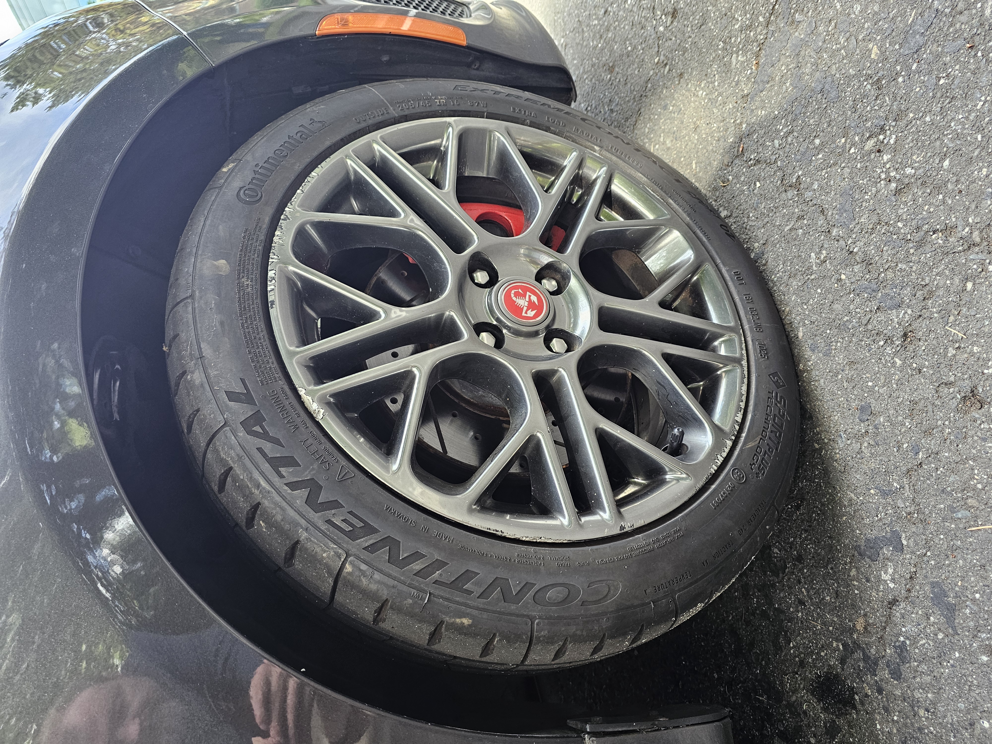 Used 2015 FIAT 500 Abarth FWD image 9