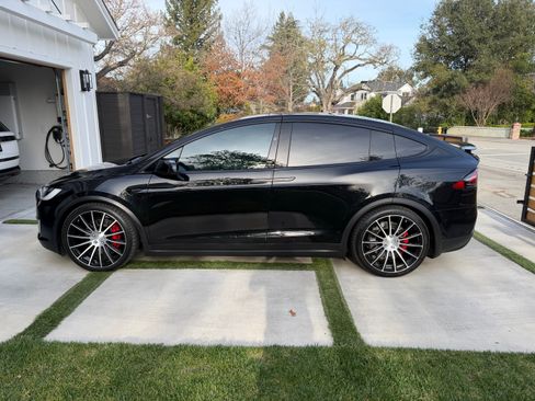 Used 2017 Tesla Model X P100D image 1