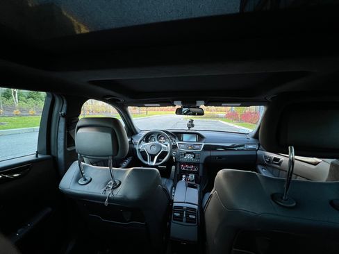 Used 2013 Mercedes-Benz E 63 AMG Sedan image 6