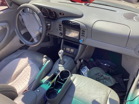 Used 2000 Porsche 911 Carrera image 21