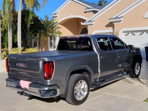 Used 2021 GMC Sierra 1500 SLT w/ SLT Premium Package image 9