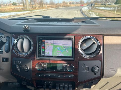 Used 2008 Ford F250 Lariat image 18