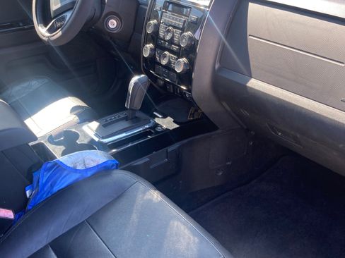 Used 2010 Ford Escape Limited AWD/4WD image 11