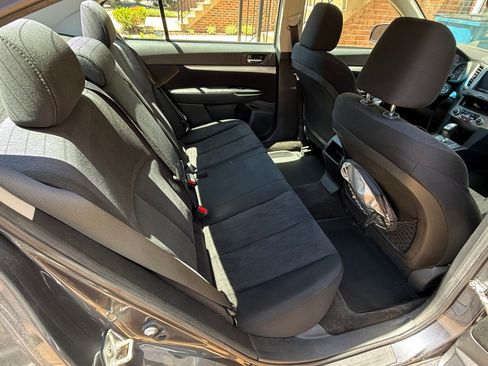 Used 2014 Subaru Legacy 2.5i Premium AWD/4WD image 9