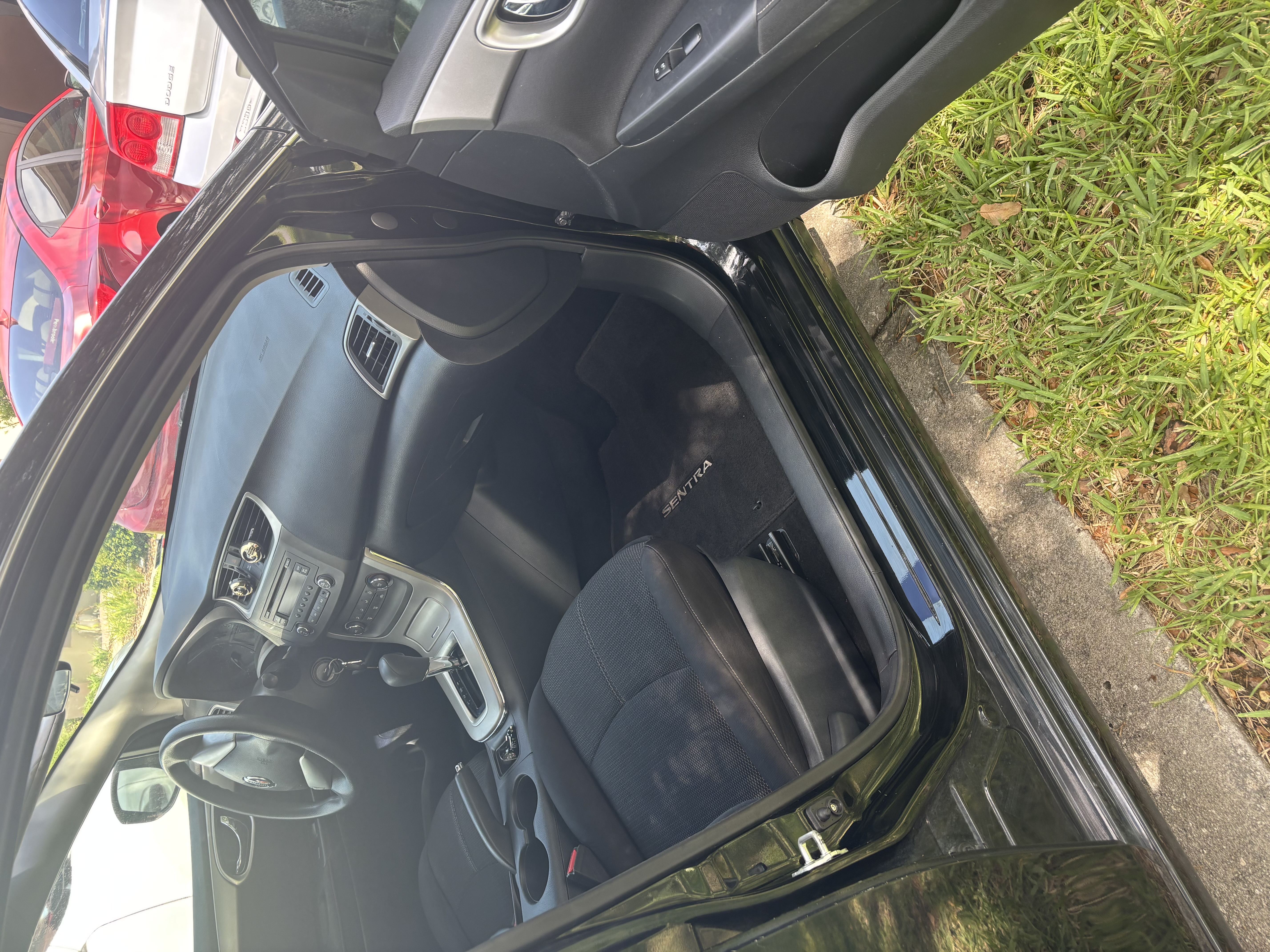 Used 2014 Nissan Sentra S FWD image 9