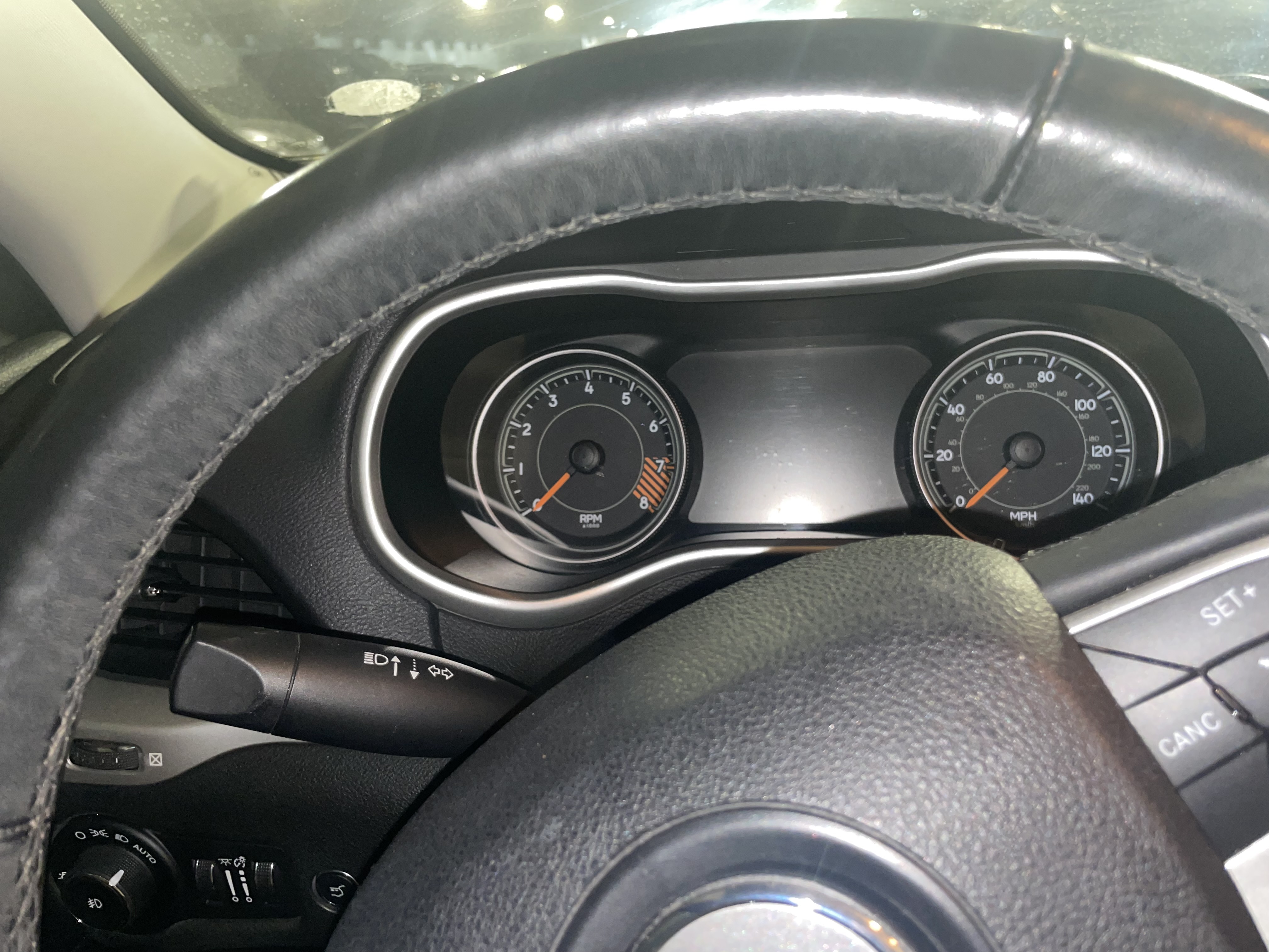 Used 2015 Jeep Cherokee Limited w/ Luxury Group FWD image 14