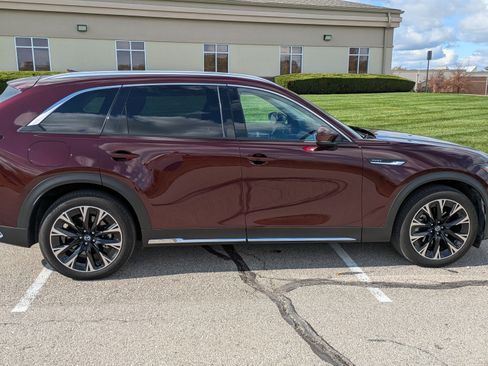Used 2024 MAZDA CX-90 Plug-In Hybrid w/ Premium Pkg image 14