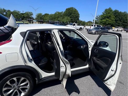 Used 2013 Nissan Juke SL w/ Sport Pkg FWD image 10