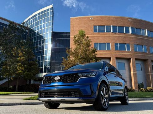 Used 2021 Kia Sorento S image 13