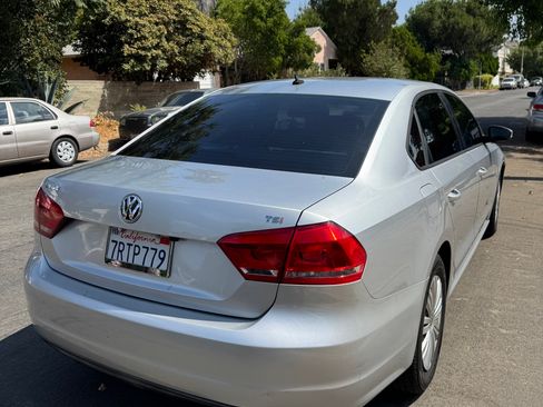 Used 2015 Volkswagen Passat 1.8T Limited Edition image 2