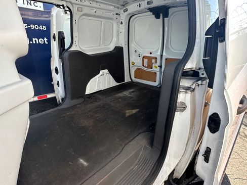 Used 2019 Ford Transit Connect XL image 9