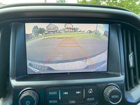 Used 2016 Chevrolet Colorado LT w/ Midnight Edition image 14