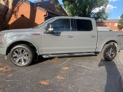 Used 2018 Ford F150 Lariat w/ Equipment Group 502A Luxury AWD/4WD image 4
