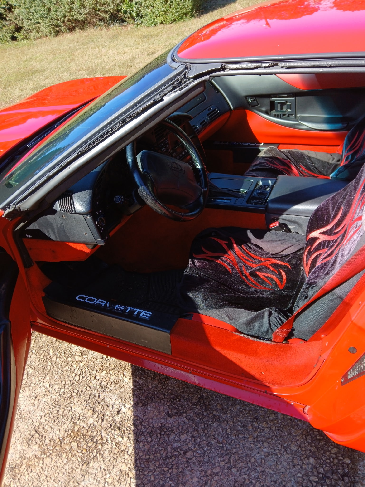 Used 1995 Chevrolet Corvette Coupe RWD image 4