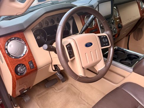Used 2016 Ford F350 King Ranch w/ King Ranch w/Chrome Package AWD/4WD image 10