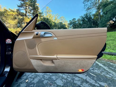 Used 2011 Porsche Cayman image 22